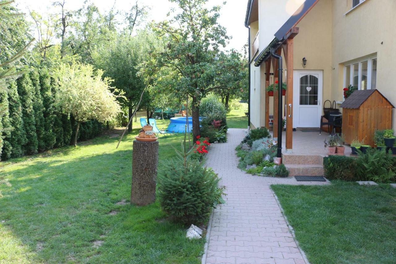 Ferienwohnung Privat Cerenica Belusa Exterior foto