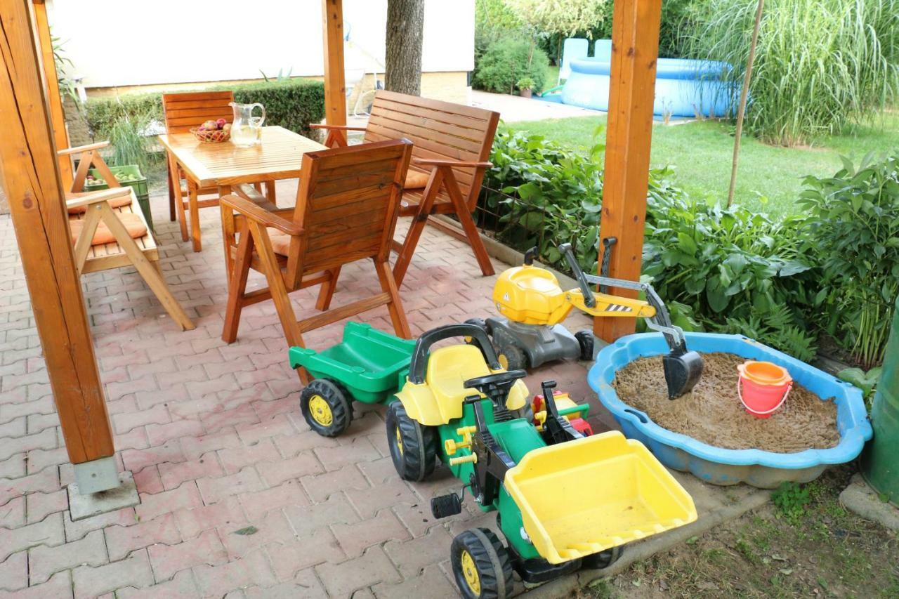 Ferienwohnung Privat Cerenica Belusa Exterior foto