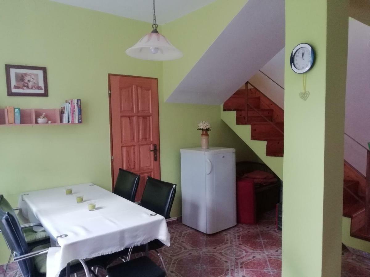 Ferienwohnung Privat Cerenica Belusa Exterior foto